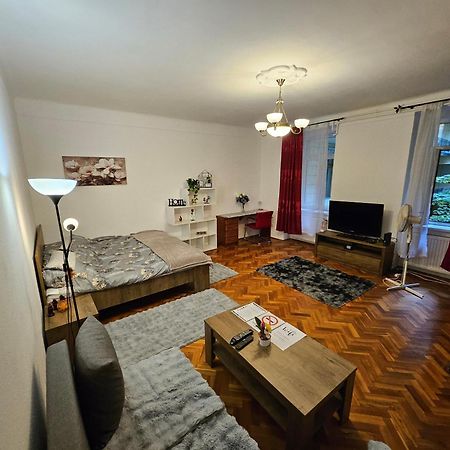 Pet Friendly 2Bdr Apartment Budapest Esterno foto